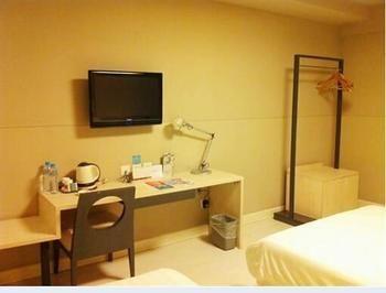 Jinjiang Binzhou Huanghe 4Th Road Hotel Esterno foto