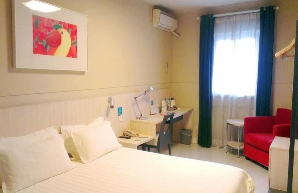 Jinjiang Binzhou Huanghe 4Th Road Hotel Esterno foto
